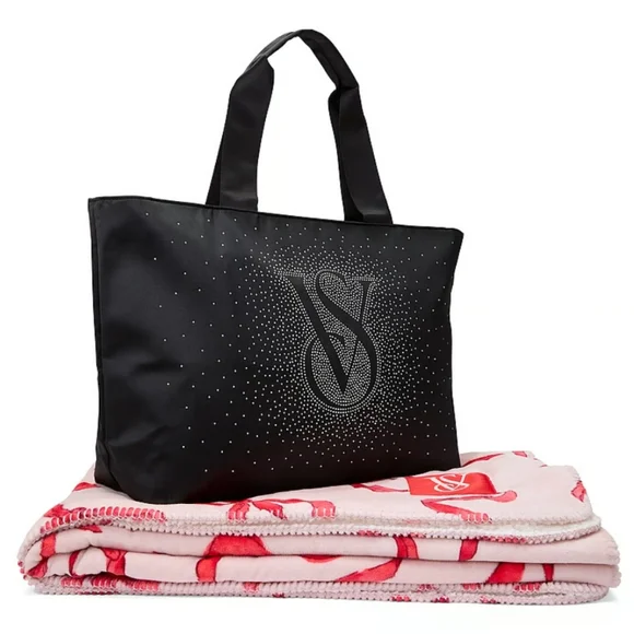 ❤️ VICTORIA'S SECRET Tote Bag & Blanket Set! ❤️